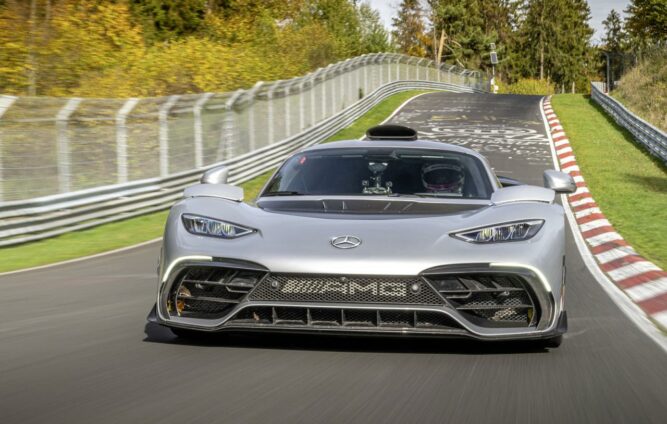 Mercedes-Benz AMG One laps the Nürburgring in 6:35.183 - Oct. 2022